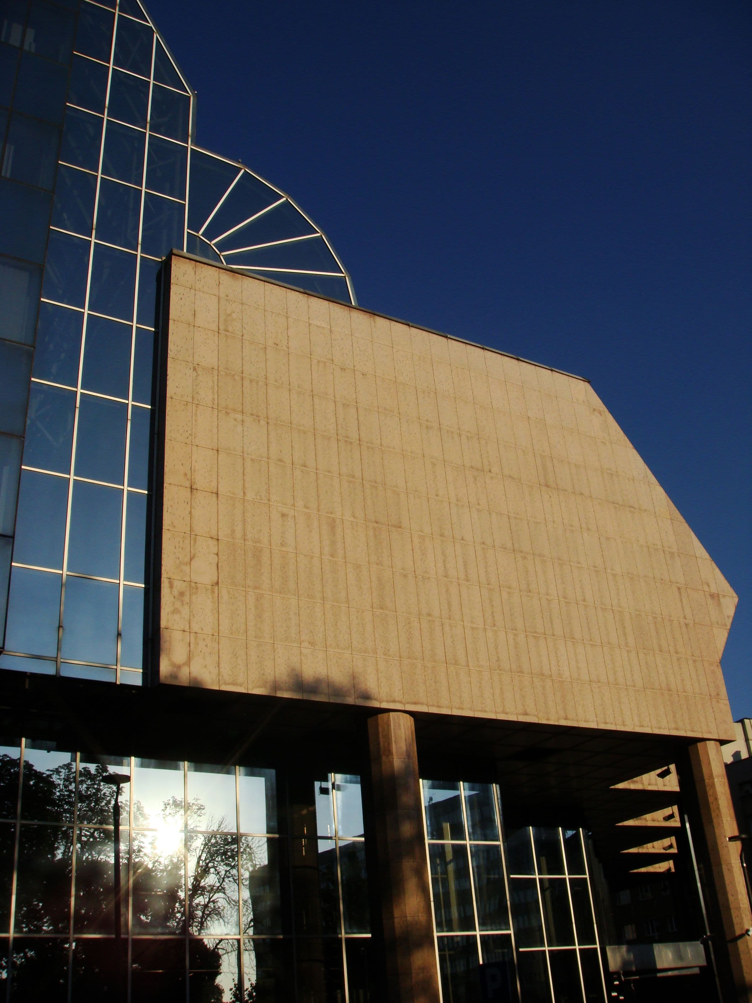 Architecture - Image 17